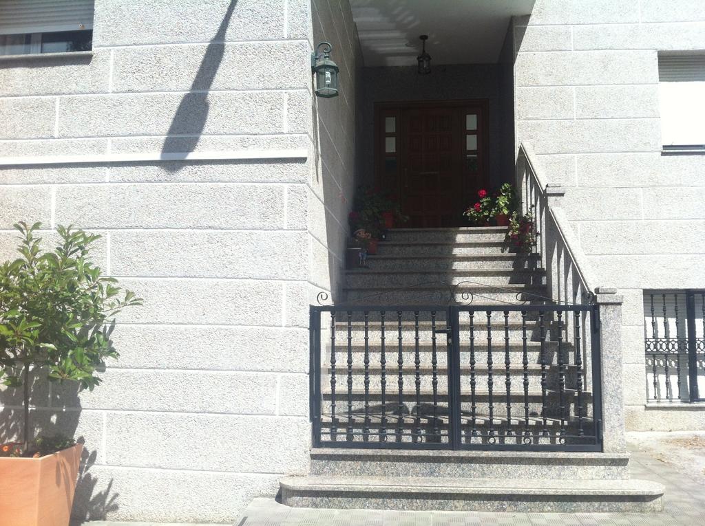 Hostal Meson Do Loyo Portomarin Exterior foto